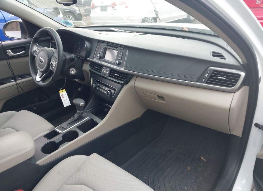 Photo 5 of 2016 Kia Optima LX (VIN 5XXGT4L30GG080718)
