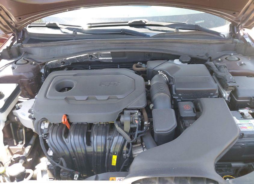 Photo 10 of 2016 Kia Optima LX (VIN 5XXGT4L30GG088284)