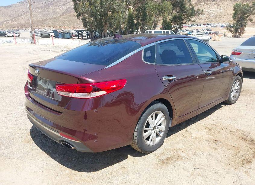 Photo 4 of 2016 Kia Optima LX (VIN 5XXGT4L30GG088284)