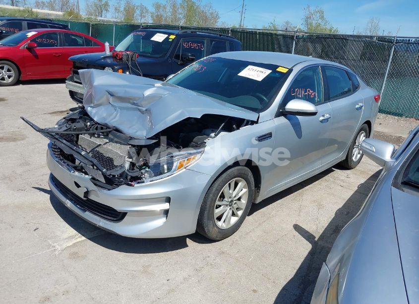 Photo 2 of 2016 Kia Optima LX (VIN 5XXGT4L30GG093775)