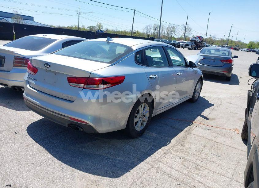 Photo 4 of 2016 Kia Optima LX (VIN 5XXGT4L30GG093775)