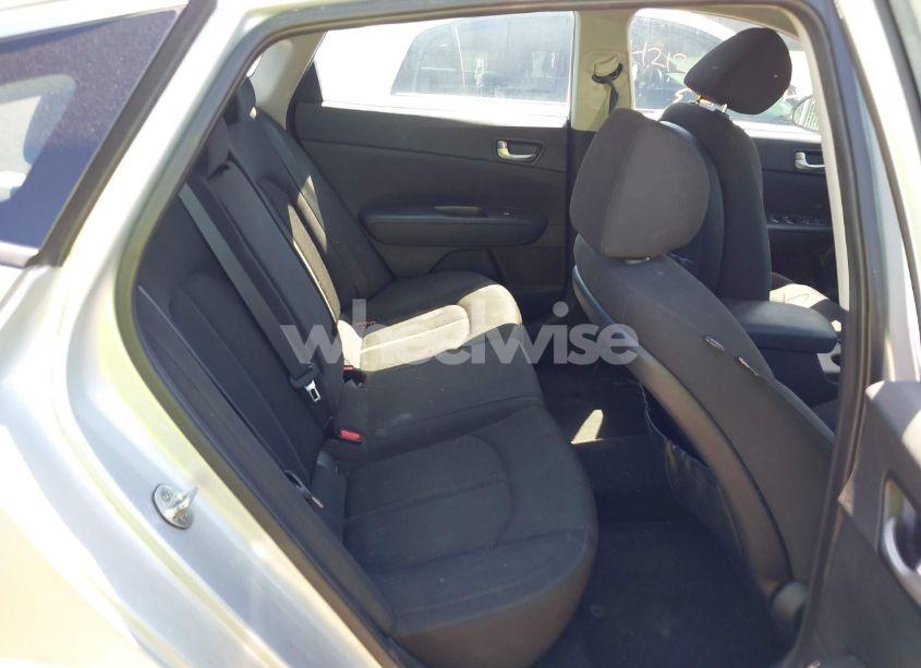 Photo 8 of 2016 Kia Optima LX (VIN 5XXGT4L30GG093775)