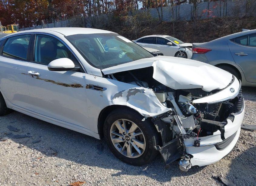 Photo 6 of 2016 Kia Optima LX (VIN 5XXGT4L30GG098393)