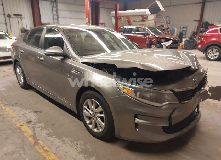 2016 Kia Optima LX (VIN 5XXGT4L30GG099561) main photo