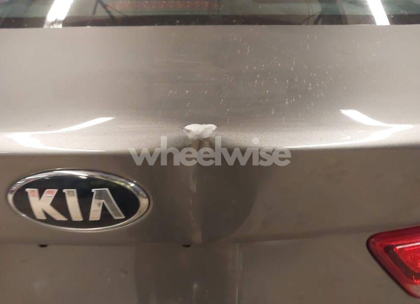 Photo 12 of 2016 Kia Optima LX (VIN 5XXGT4L30GG099561)