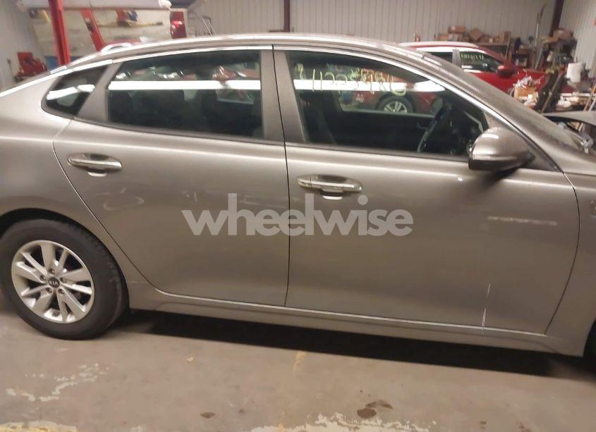 Photo 14 of 2016 Kia Optima LX (VIN 5XXGT4L30GG099561)