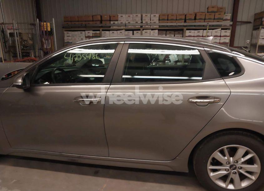 Photo 15 of 2016 Kia Optima LX (VIN 5XXGT4L30GG099561)