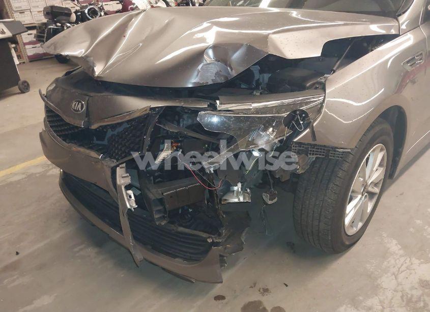 Photo 6 of 2016 Kia Optima LX (VIN 5XXGT4L30GG099561)