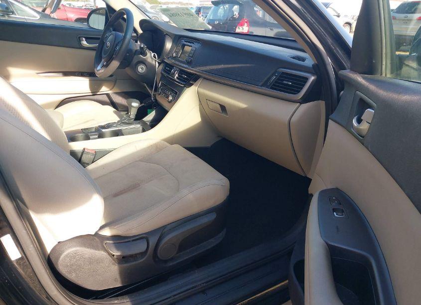 Photo 5 of 2016 Kia Optima LX (VIN 5XXGT4L30GG101504)