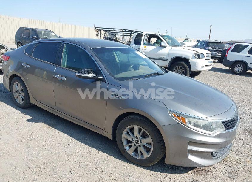 2016 Kia Optima LX (VIN 5XXGT4L30GG109876) main photo