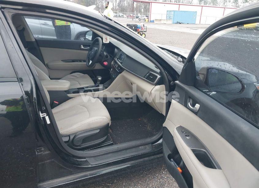 Photo 5 of 2016 Kia Optima LX (VIN 5XXGT4L30GG111711)