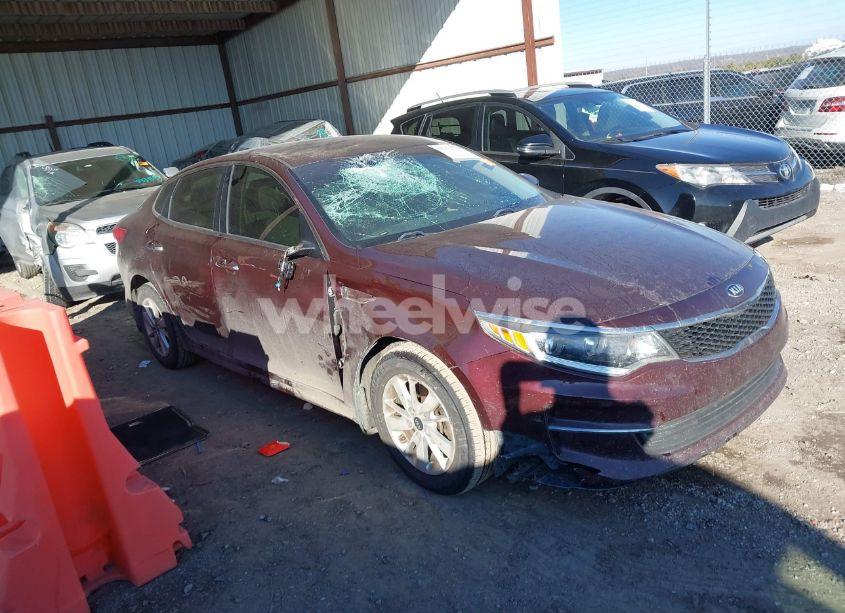 2016 Kia Optima LX (VIN 5XXGT4L30GG118111) main photo
