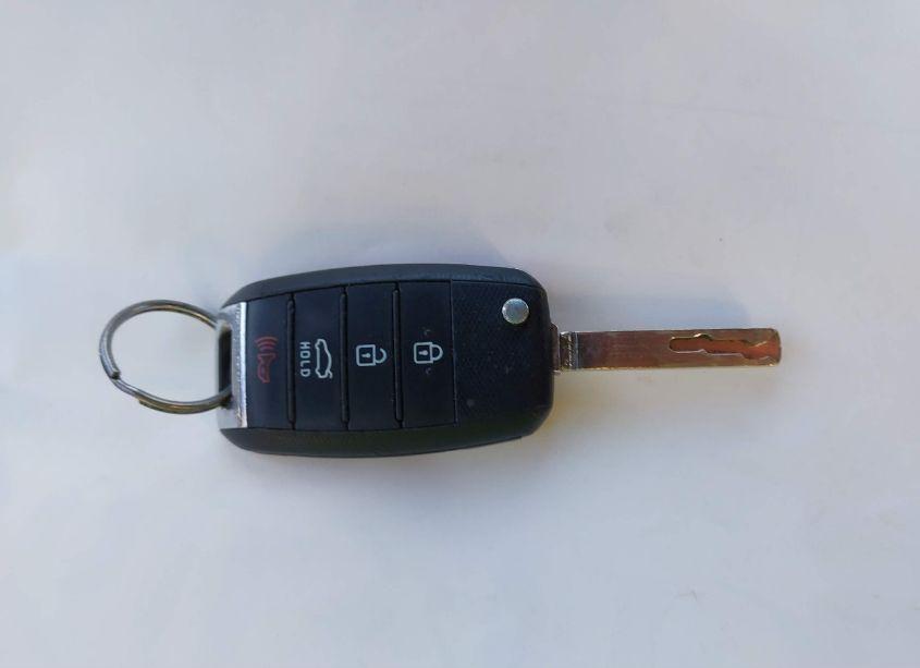 Photo 11 of 2017 Kia Optima LX (VIN 5XXGT4L30HG126355)