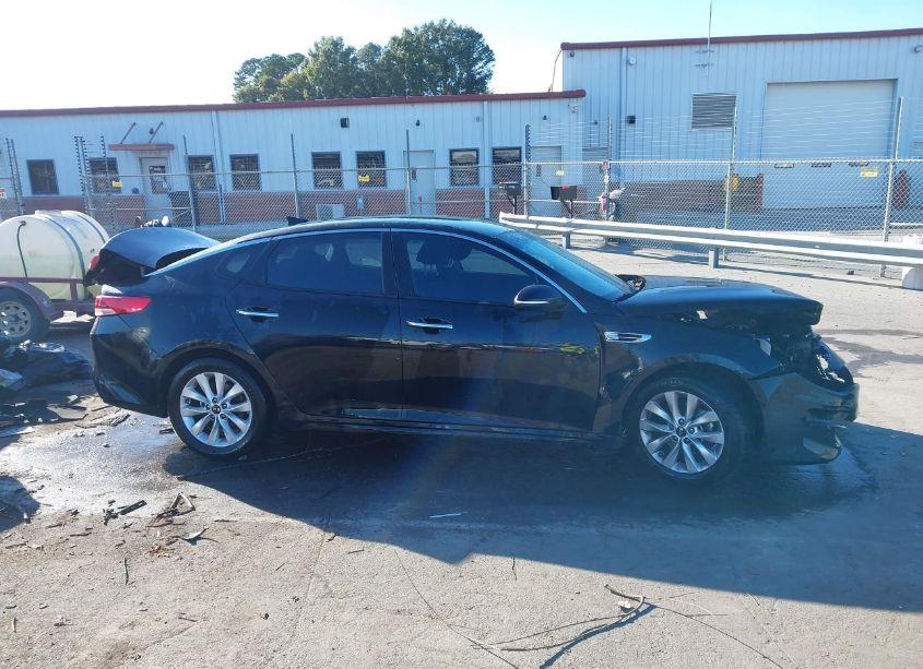 Photo 14 of 2017 Kia Optima LX (VIN 5XXGT4L30HG126355)