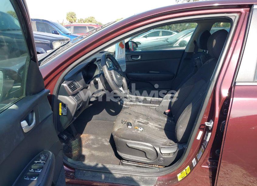 Photo 5 of 2017 Kia Optima LX (VIN 5XXGT4L30HG135072)