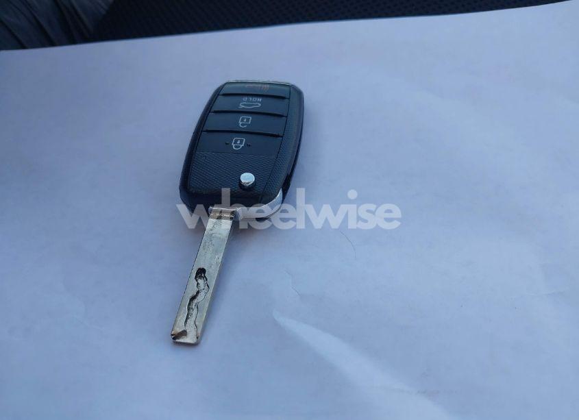 Photo 11 of 2017 Kia Optima LX (VIN 5XXGT4L30HG136559)