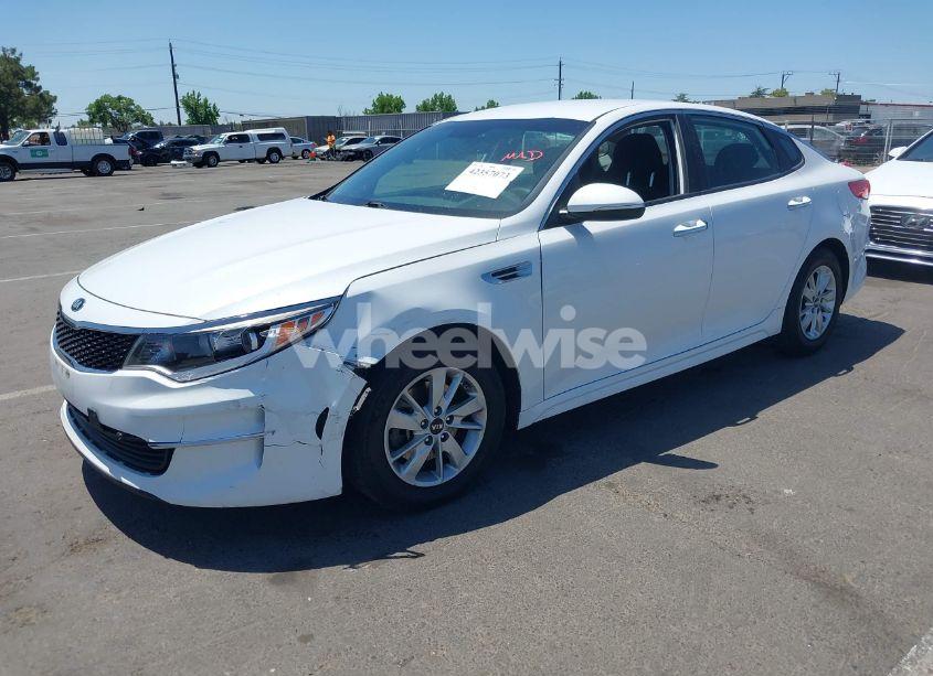Photo 2 of 2017 Kia Optima LX (VIN 5XXGT4L30HG136559)