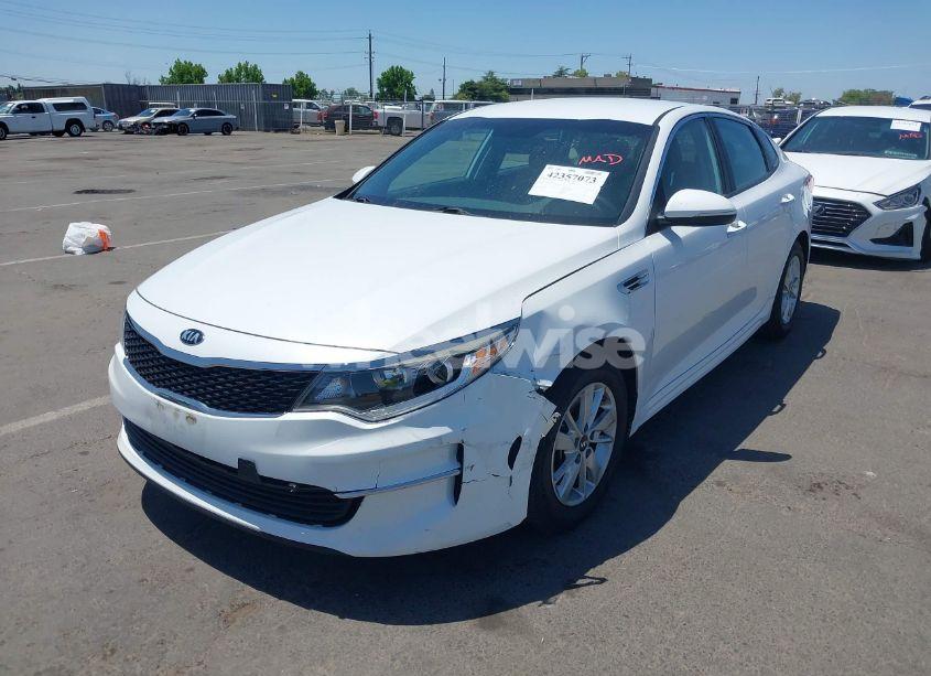 Photo 6 of 2017 Kia Optima LX (VIN 5XXGT4L30HG136559)