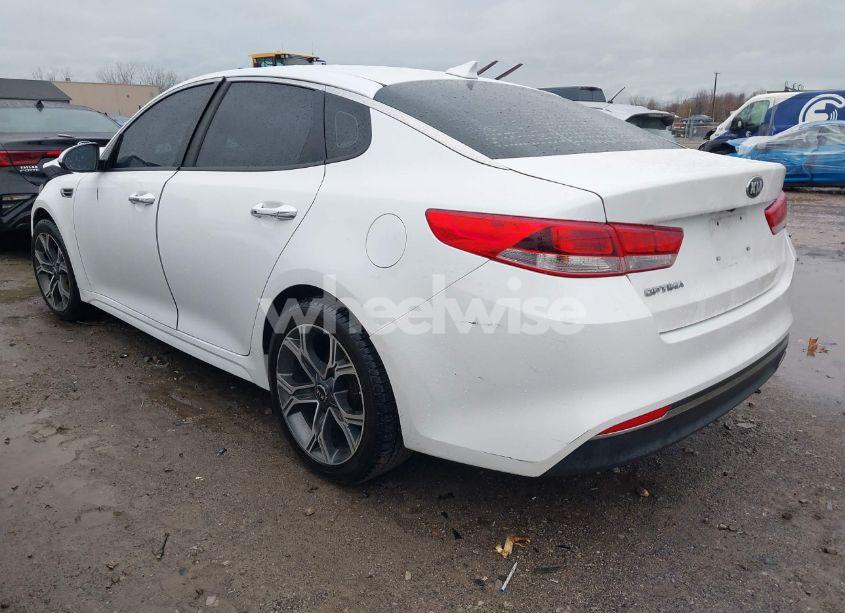 Photo 3 of 2017 Kia Optima LX (VIN 5XXGT4L30HG148596)