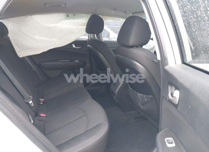 Photo 8 of 2017 Kia Optima LX (VIN 5XXGT4L30HG148596)