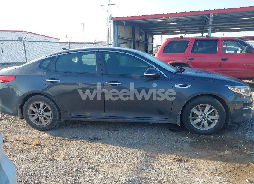 Photo 13 of 2017 Kia Optima LX (VIN 5XXGT4L30HG158576)