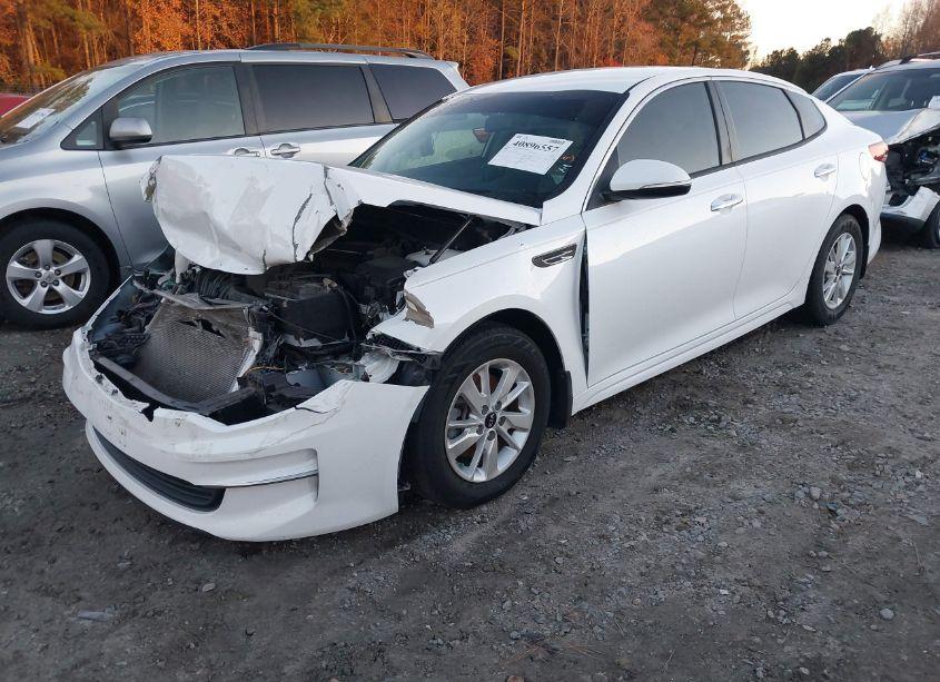Photo 2 of 2017 Kia Optima LX (VIN 5XXGT4L30HG168220)