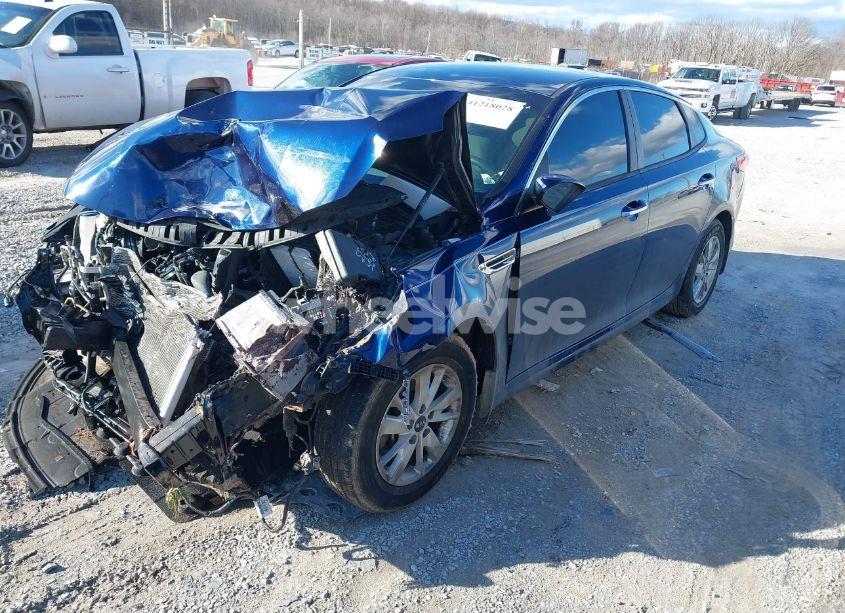 Photo 2 of 2017 Kia Optima LX (VIN 5XXGT4L30HG170176)