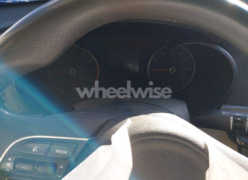 Photo 7 of 2017 Kia Optima LX (VIN 5XXGT4L30HG170176)