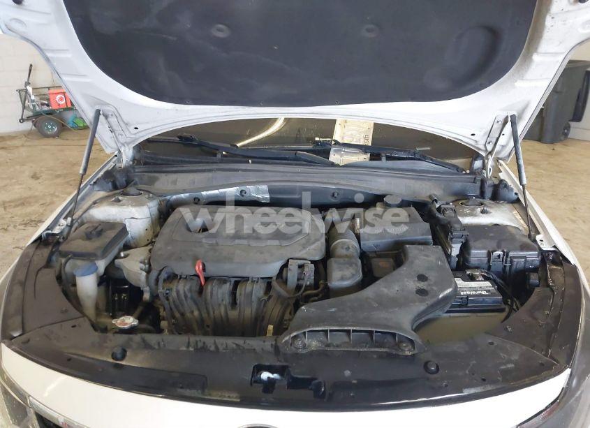 Photo 10 of 2017 Kia Optima LX (VIN 5XXGT4L30HG170906)