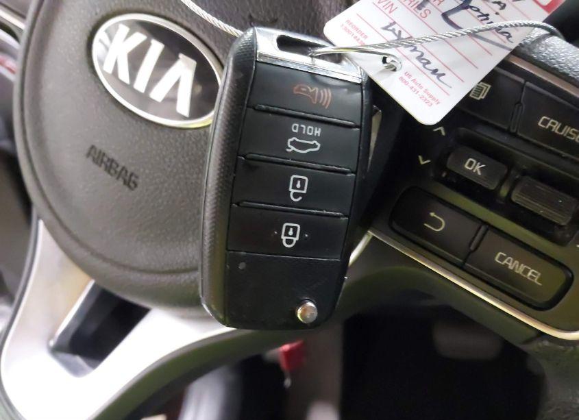 Photo 11 of 2017 Kia Optima LX (VIN 5XXGT4L30HG173255)