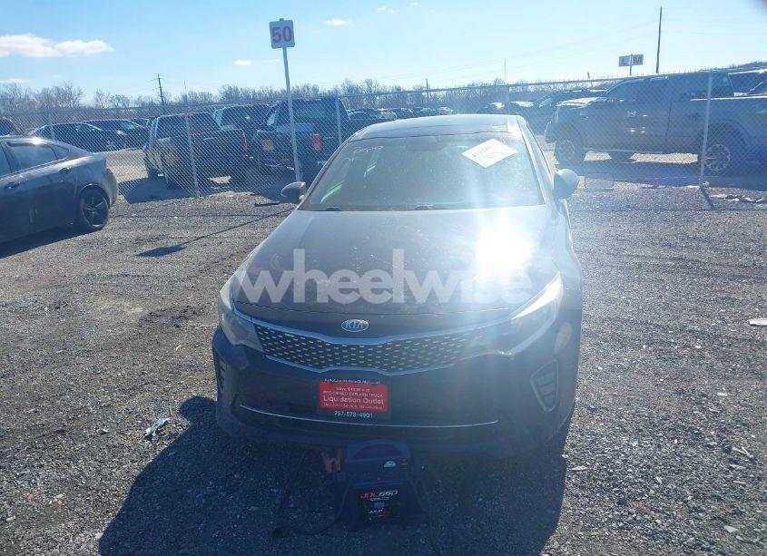 Photo 12 of 2018 Kia Optima S (VIN 5XXGT4L30JG188067)