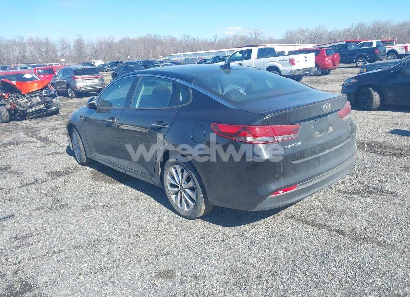Photo 3 of 2018 Kia Optima S (VIN 5XXGT4L30JG188067)