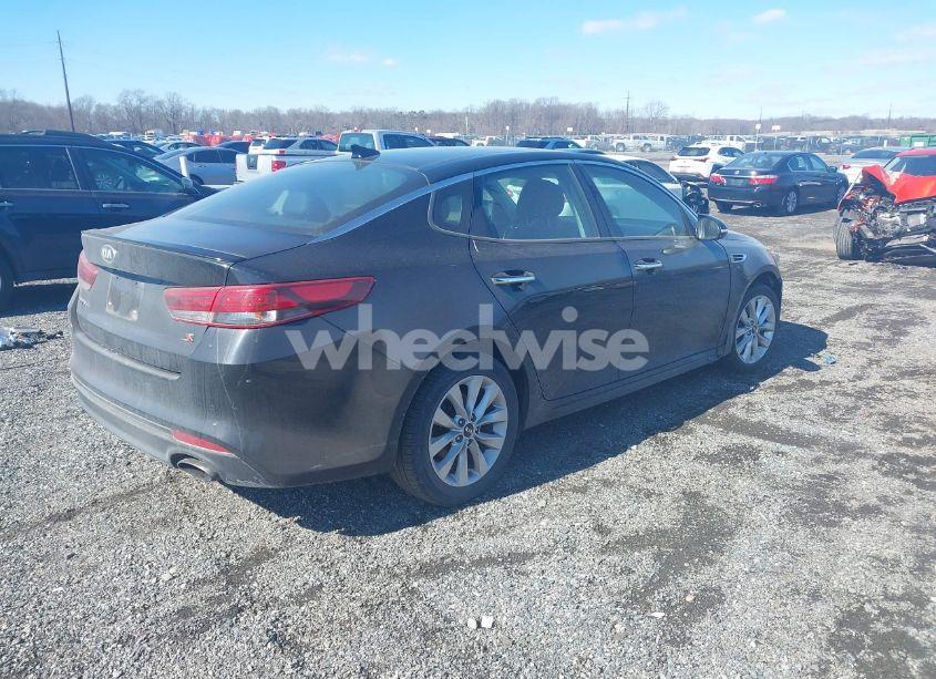 Photo 4 of 2018 Kia Optima S (VIN 5XXGT4L30JG188067)
