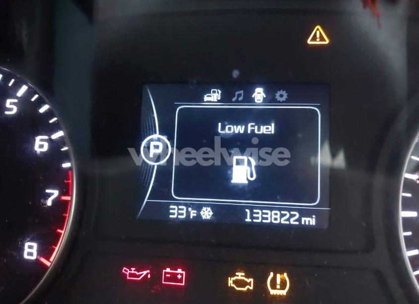 Photo 15 of 2018 Kia Optima LX (VIN 5XXGT4L30JG191504)