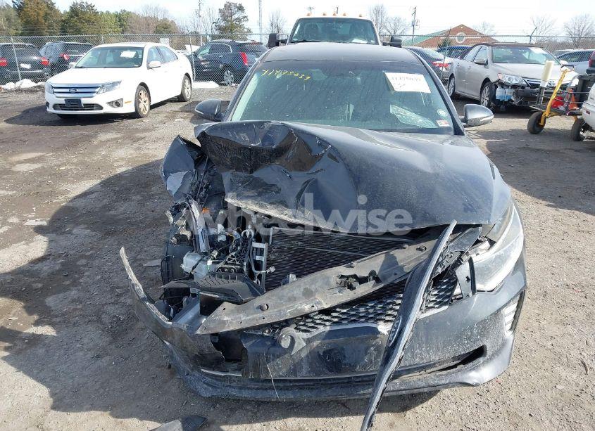 Photo 12 of 2018 Kia Optima S (VIN 5XXGT4L30JG196573)