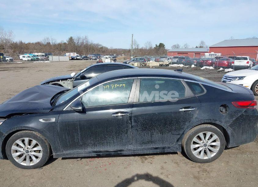 Photo 14 of 2018 Kia Optima S (VIN 5XXGT4L30JG196573)