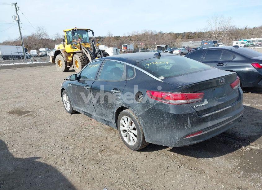 Photo 3 of 2018 Kia Optima S (VIN 5XXGT4L30JG196573)