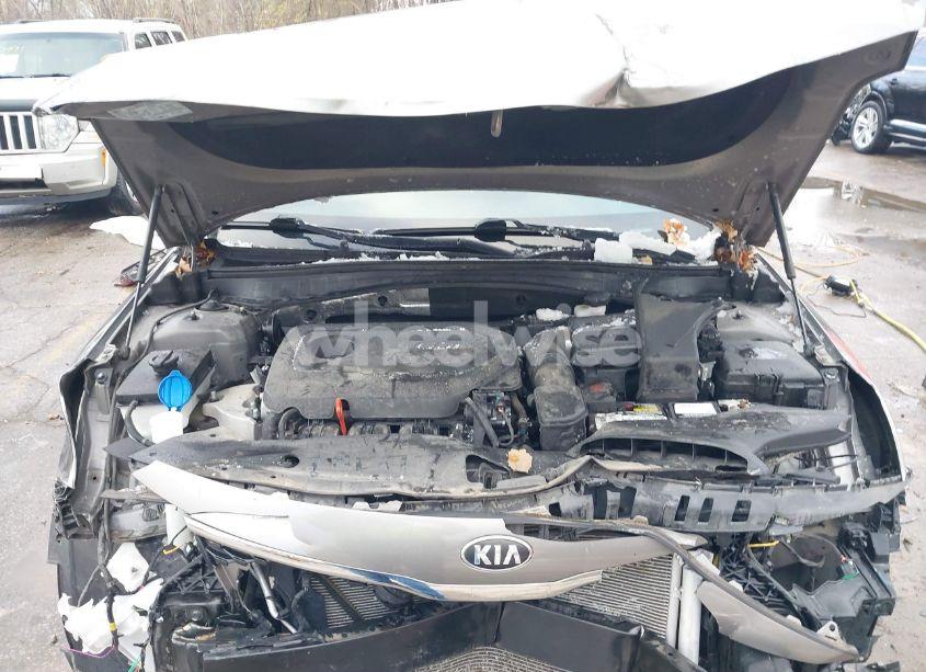 Photo 10 of 2018 Kia Optima LX (VIN 5XXGT4L30JG198002)