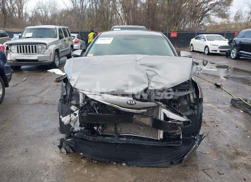 Photo 13 of 2018 Kia Optima LX (VIN 5XXGT4L30JG198002)