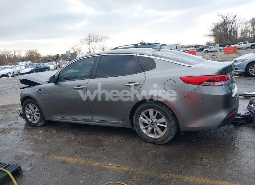Photo 15 of 2018 Kia Optima LX (VIN 5XXGT4L30JG198002)