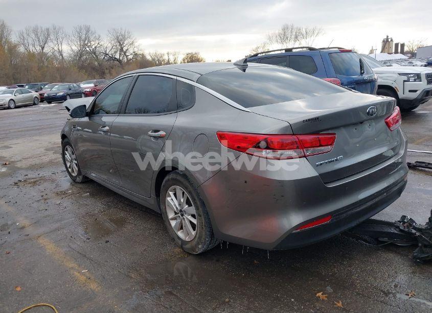 Photo 3 of 2018 Kia Optima LX (VIN 5XXGT4L30JG198002)