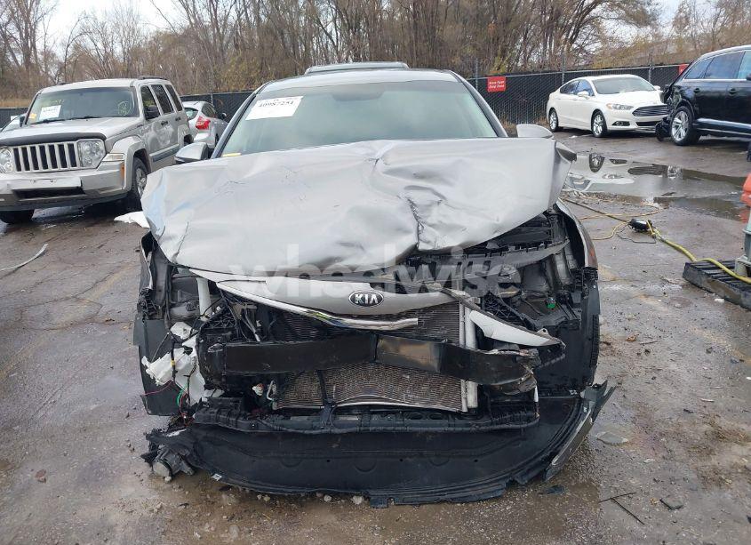 Photo 6 of 2018 Kia Optima LX (VIN 5XXGT4L30JG198002)