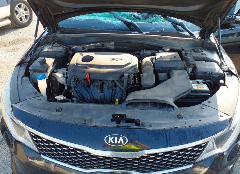 Photo 10 of 2018 Kia Optima S (VIN 5XXGT4L30JG206194)
