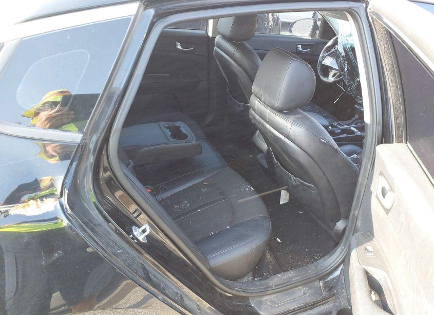 Photo 8 of 2018 Kia Optima S (VIN 5XXGT4L30JG206194)