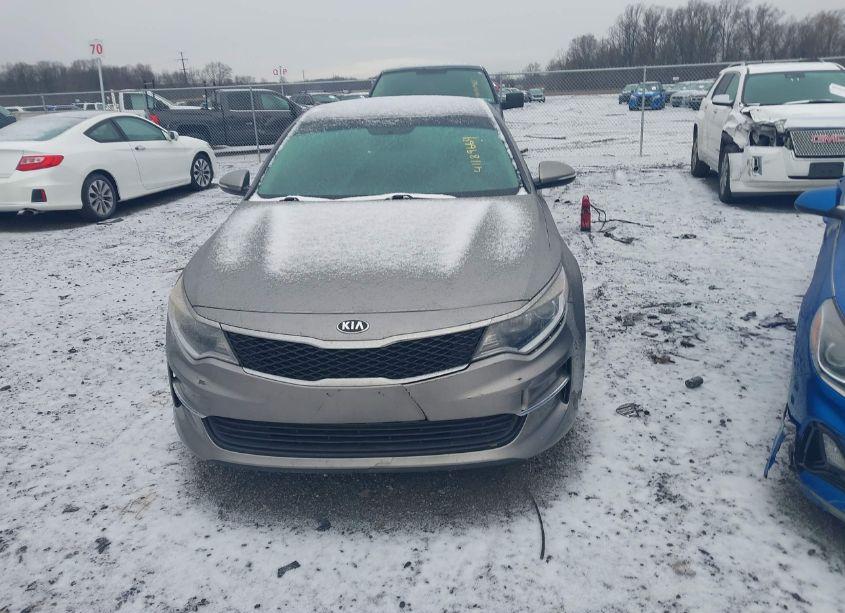 Photo 12 of 2018 Kia Optima LX (VIN 5XXGT4L30JG207278)