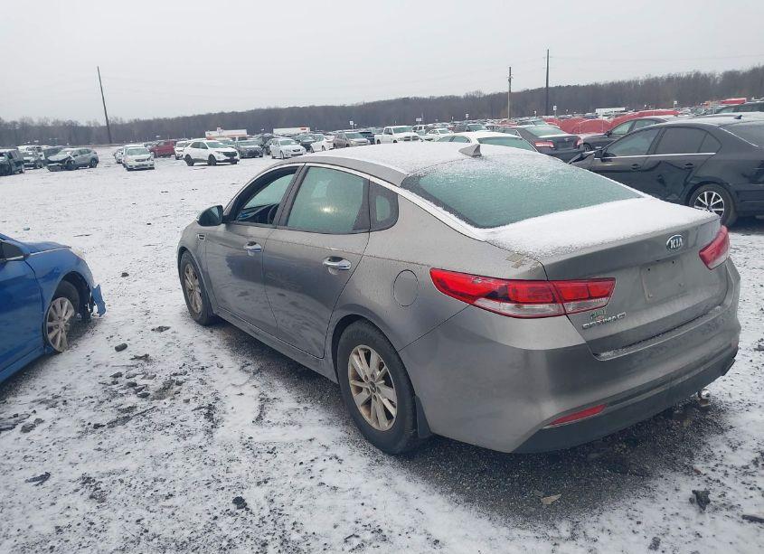 Photo 3 of 2018 Kia Optima LX (VIN 5XXGT4L30JG207278)