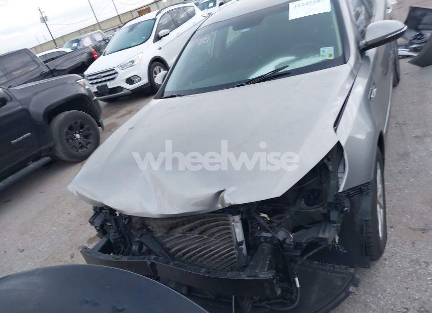 Photo 6 of 2018 Kia Optima LX (VIN 5XXGT4L30JG222489)