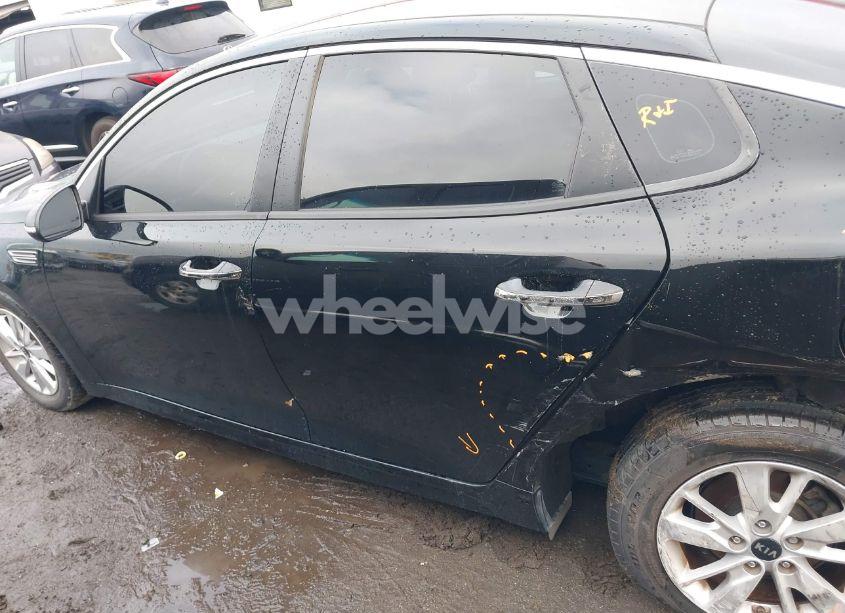 Photo 14 of 2018 Kia Optima LX (VIN 5XXGT4L30JG222699)