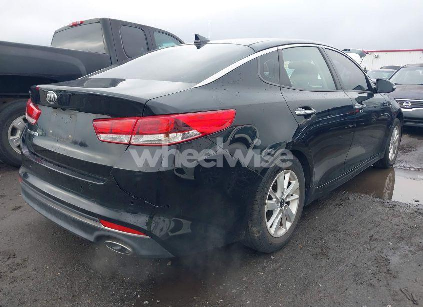 Photo 4 of 2018 Kia Optima LX (VIN 5XXGT4L30JG222699)