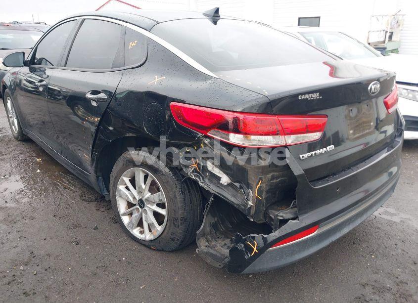 Photo 6 of 2018 Kia Optima LX (VIN 5XXGT4L30JG222699)